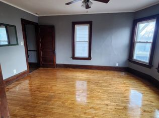 442 N 39th St APT 3, Milwaukee, WI 53208