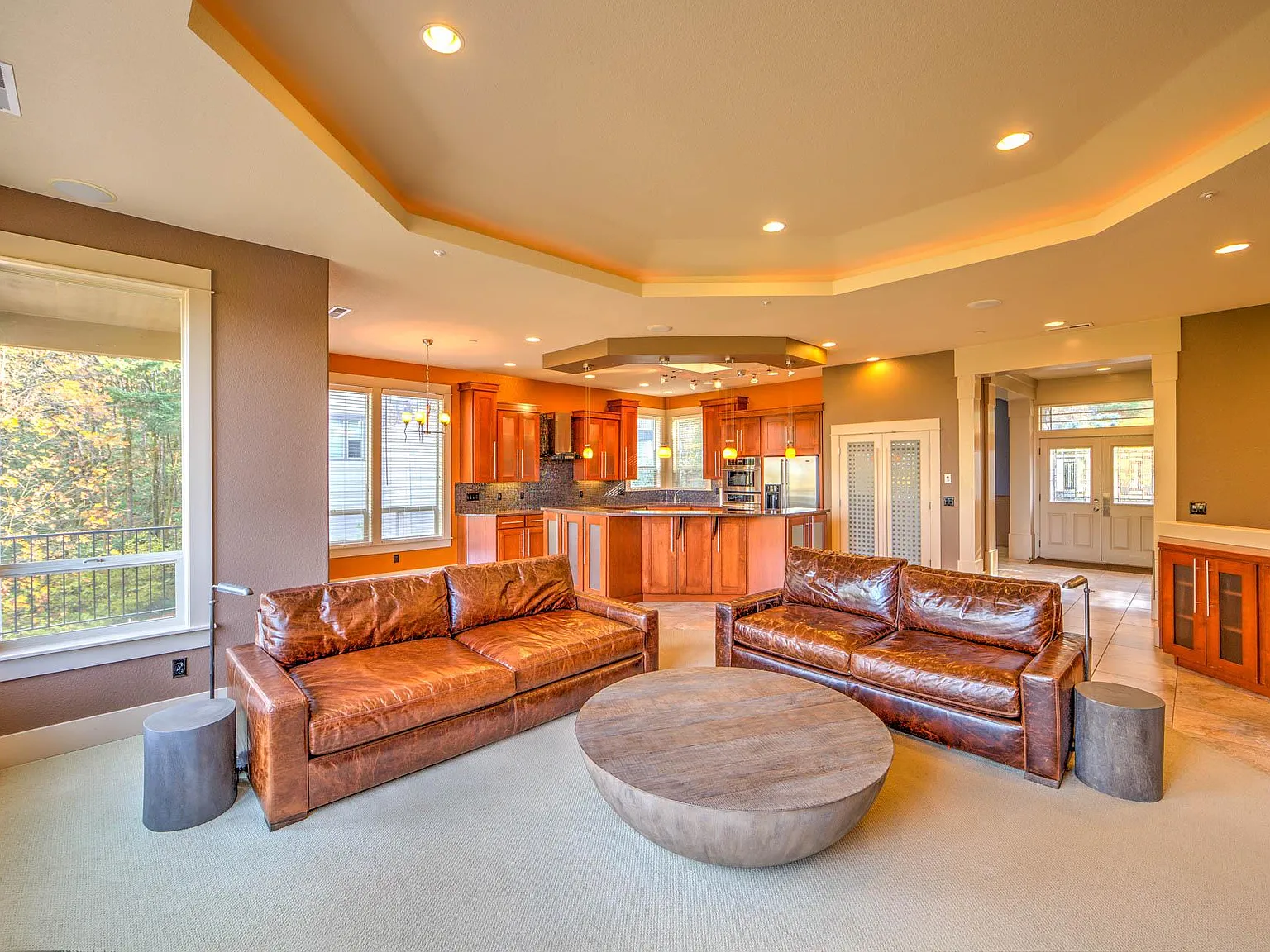 4 bed, 4500 sqft, $5,100 — Photo 4