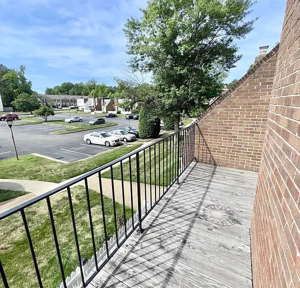 1514 Cross Keys Ct — Photo 14
