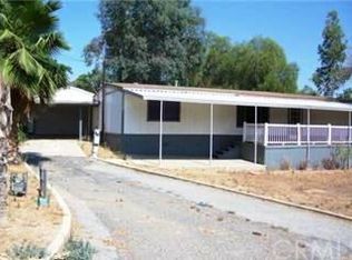 33050 Mesa Dr, Lake Elsinore, CA 92530