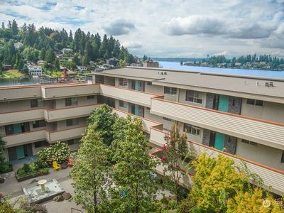 9951 Lake Washington Boulevard NE #52, Bellevue, WA, 98004