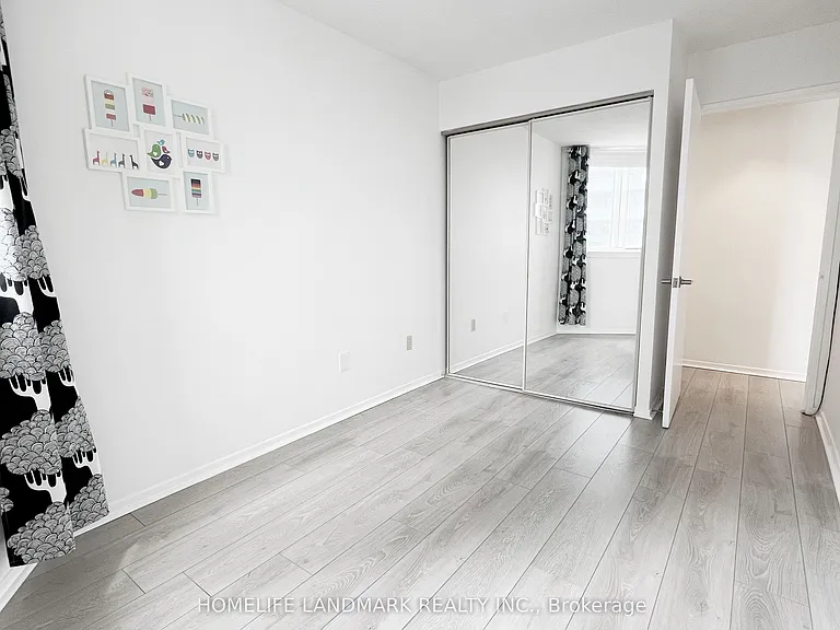 1055 Bay St #2112 — Photo 8