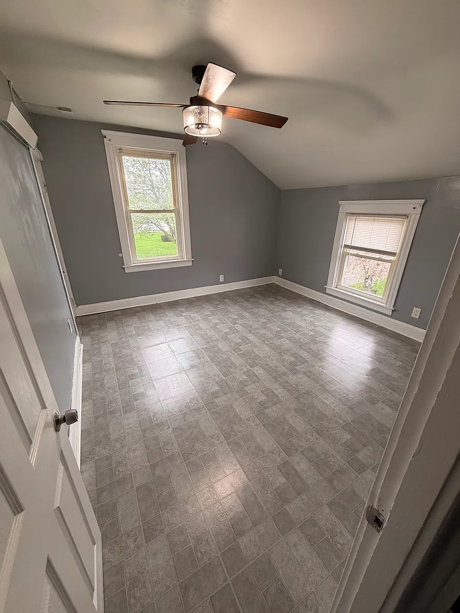 Building Photo - 37 McAloon St #2