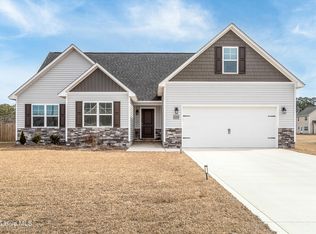 228 N Windy Ridge Rd, Hubert, NC 28539