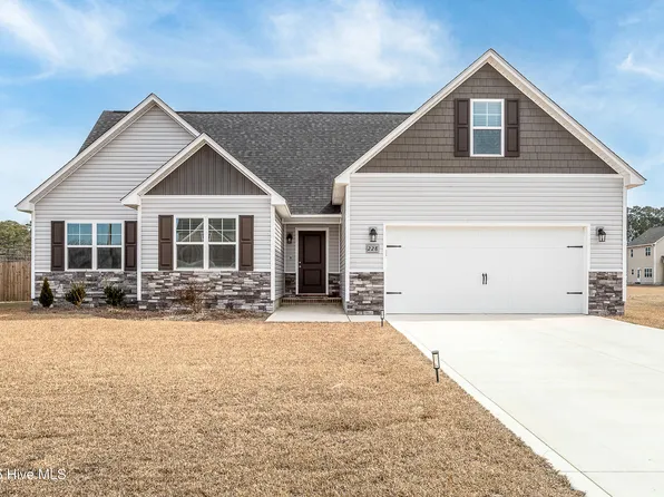 228 N Windy Ridge Road, Hubert, NC 28539