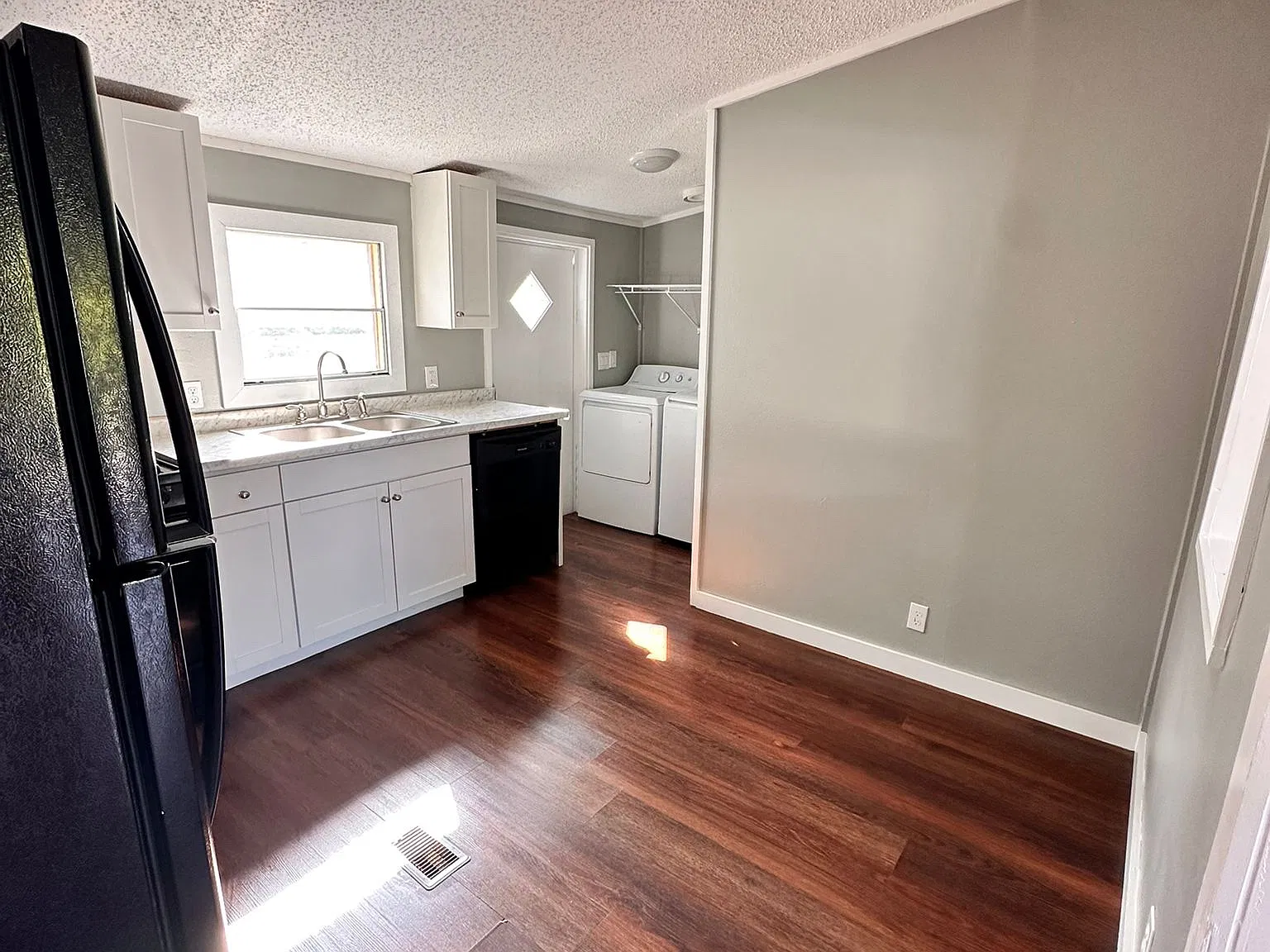 132 Sago Cir — Photo 4