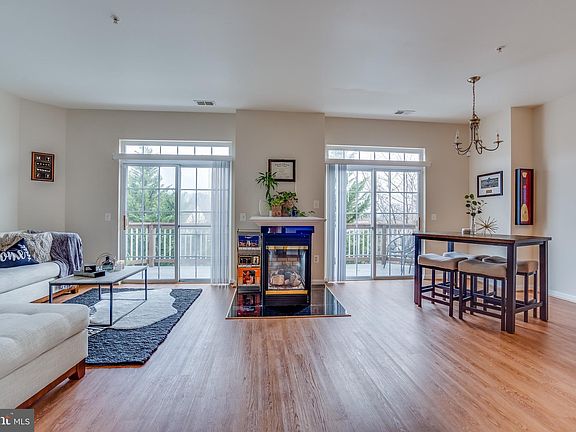 3rd image of 1826 Cedar Cove Way #3