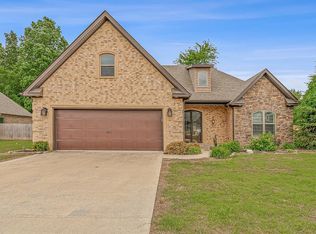 719 Smithfield Dr, Jonesboro, AR 72401