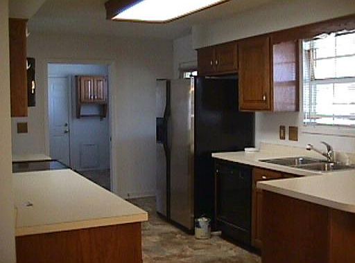 3rd image of 2205 SE 18th St