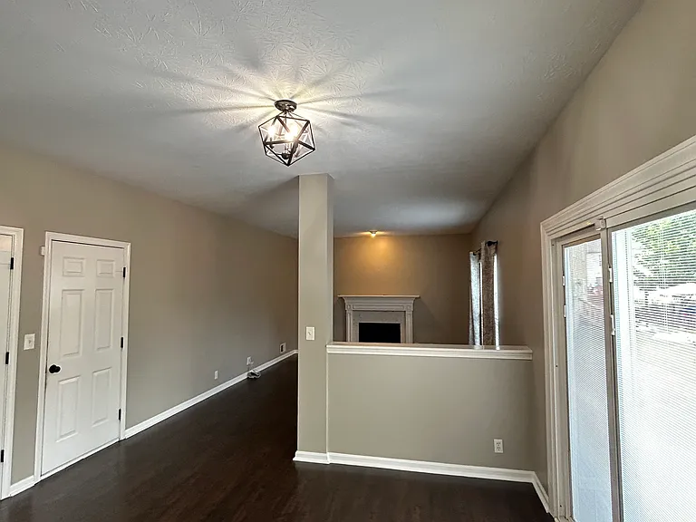 10109 Spring Gate Dr — Photo 15