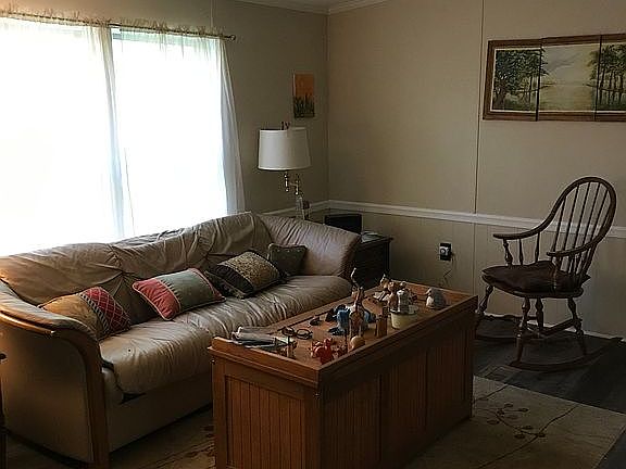 5th image of 43 Junco Way