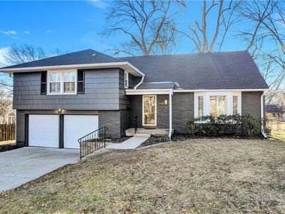 3705 W 52nd Ter, Roeland Park, KS, 66205