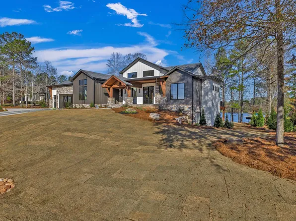 1071 Crystal Point, White Plains, GA 30678