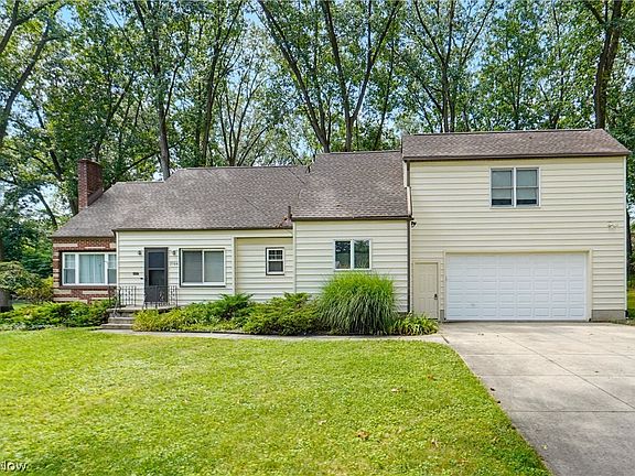 2nd image of 3504 Lakeview Blvd