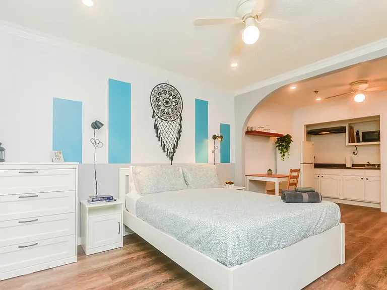 2042 S Corning St #C1 — Photo 3