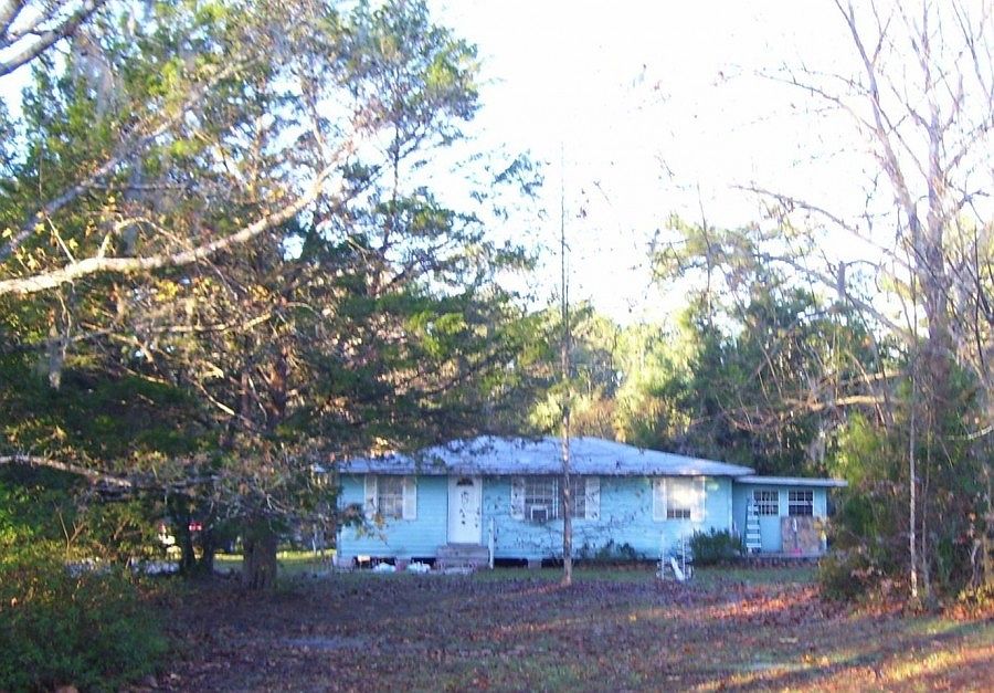 1st image of 200 Beaver Ln