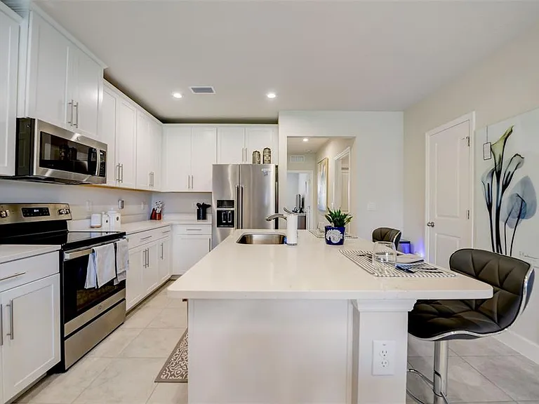 18027 Turning Leaf Cir — Photo 10