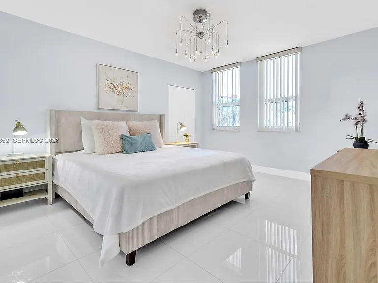 2080 S Ocean Dr #202 — Photo 8