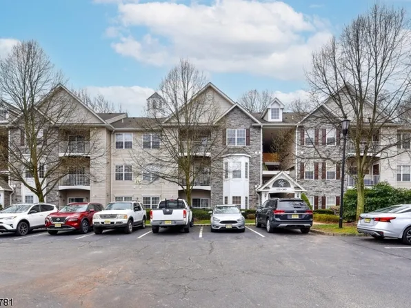 136 Barrister Dr, Butler Boro, NJ 07405