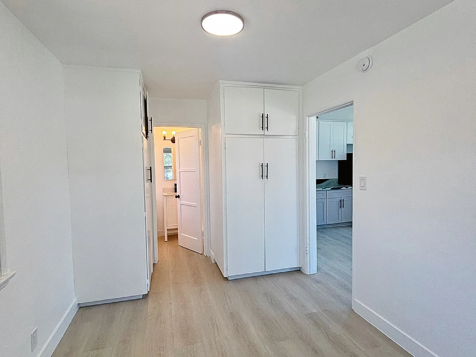 1 bed, $1,995 — Photo 4