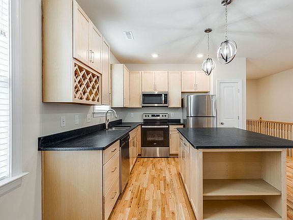 5th image of 1101 Oakwood Ave #2