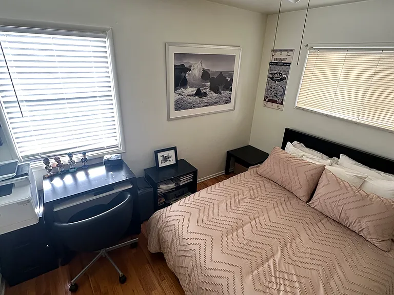 8956 Swinton Ave — Photo 54