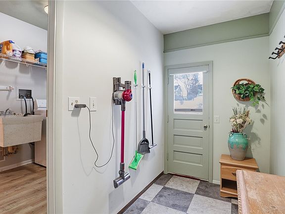 4th image of 54 Ransford Ave