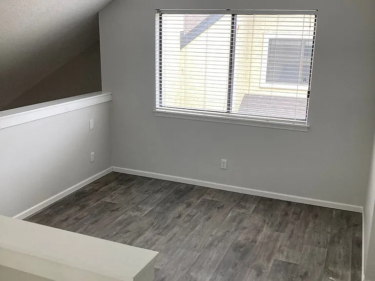 The Vibe at 8035 Apartments — Photo 18