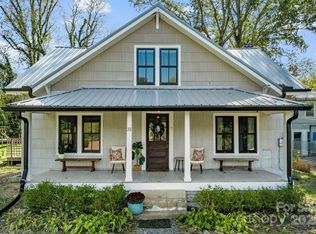 31 Massey Rd, Asheville, NC 28804