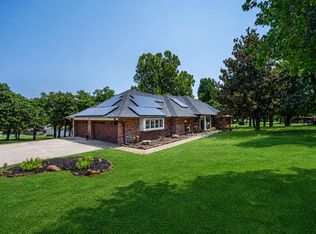 8008 Forest Ln, Oklahoma City, OK 73150