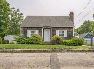 521 Pleasant St, Weymouth, MA 02190