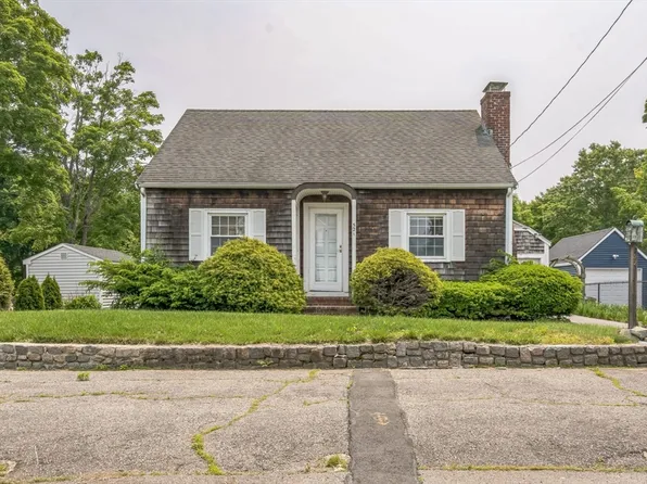 521 Pleasant St, Weymouth, MA 02190
