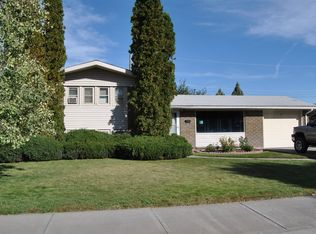 1355 Merrett Dr, Idaho Falls, ID 83404