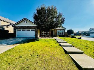 5702 Morning Breeze St, Bakersfield, CA 93314