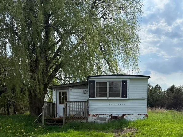 7957 30th Ave, Evart, MI 49631