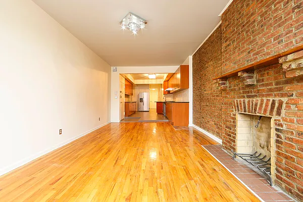 Sold by Remax Real Estate Professionals | media 3