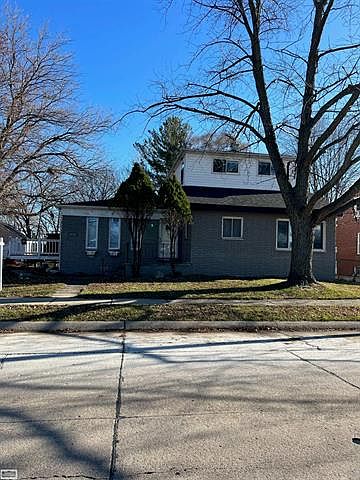 1st image of 26552 Blumfield St