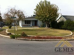 2900 Tanforan St, Bakersfield, CA 93306