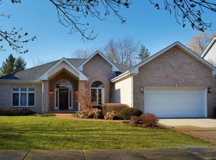 1970 N Walnut Ave, Arlington Heights, IL 60004