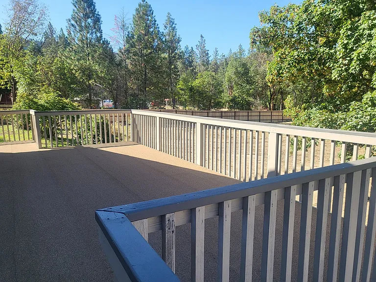 1688 NE Lynda Ln — Photo 19