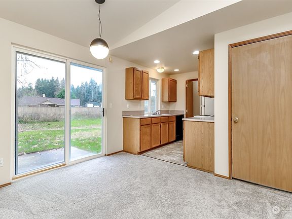 3rd image of 35607 to 35609 94th Avenue S