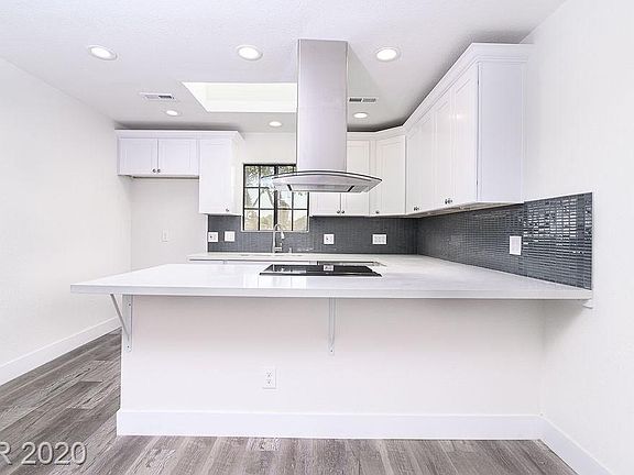 2nd image of 4644 Linda Ave