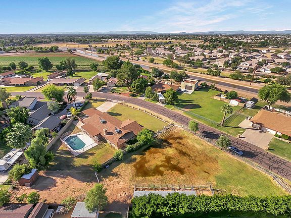 3rd image of 8041 W Montebello Ave