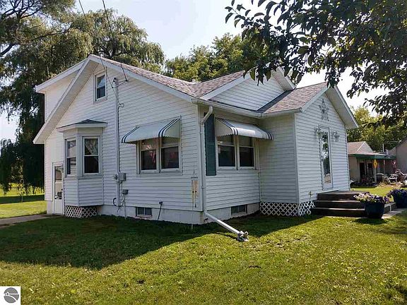 5th image of 115 E Saginaw St