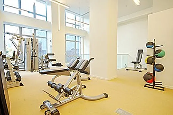 Rented by Manhattan Boutique Real Estate | media 59