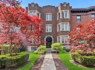 2755 W Logan Blvd #1, Chicago, IL 60647