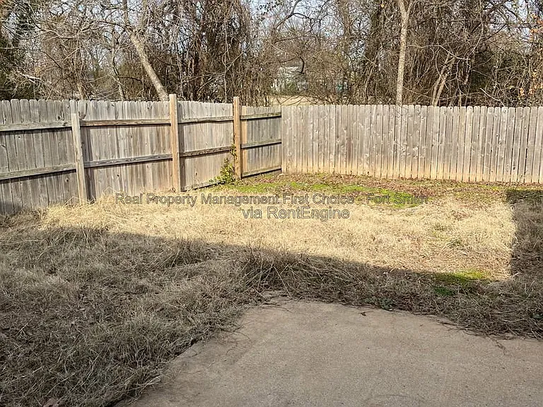 3509 Price Cir — Photo 26
