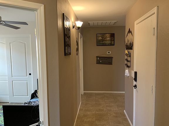 5th image of 10327 W Hilton Ave