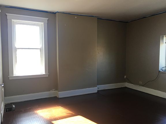 5th image of 906 Elberon Ave APT 23