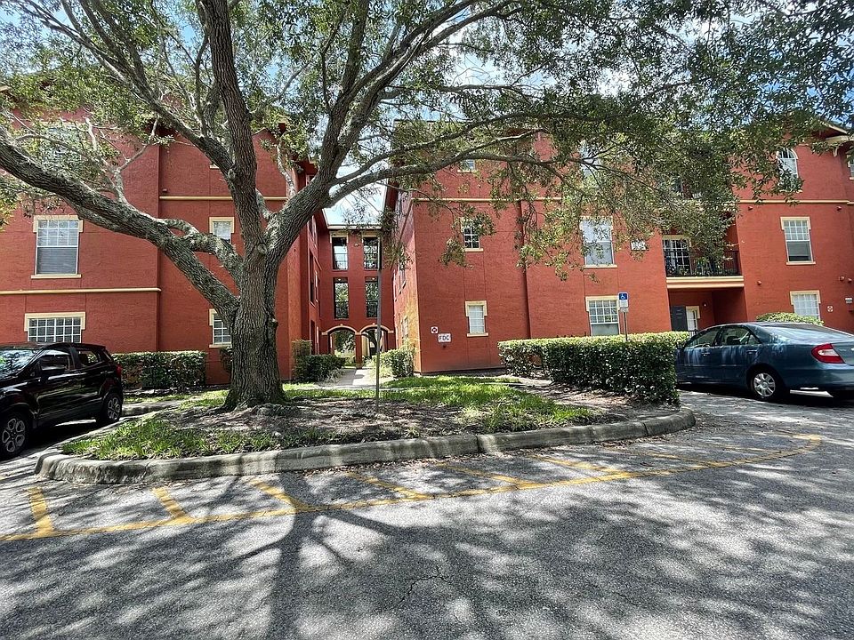 1st image of 132 Vista Verdi Cir Unit 224
